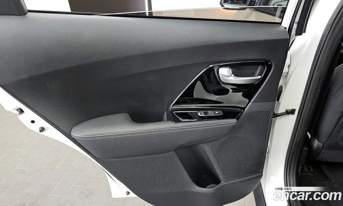 Kia Niro 2021 1.6 автомат (гидро), фото 15 Kia Niro 2021 1.6 автомат (гидро), фото 15
