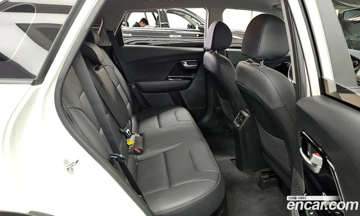 Kia Niro 2021 1.6 автомат (гидро), фото 18 Kia Niro 2021 1.6 автомат (гидро), фото 18