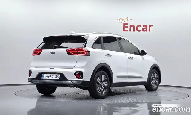 Kia Niro, 2021, 12 104 км