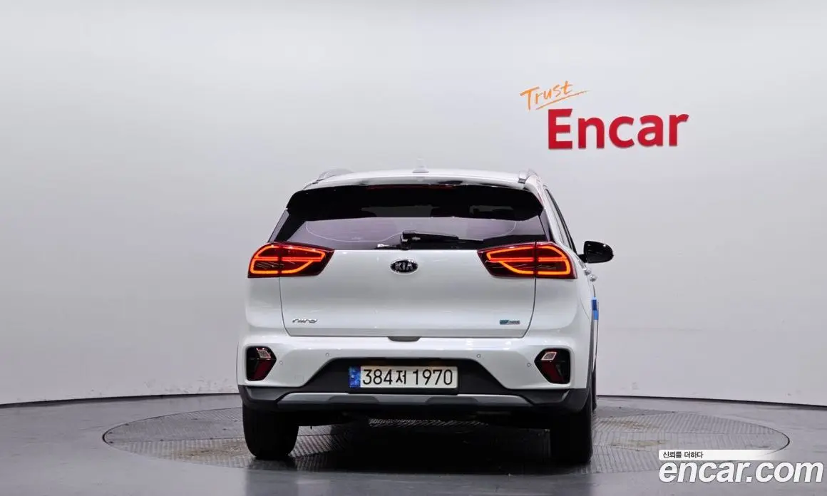 Kia Niro 2021 1.6 автомат (гидро), фото 4