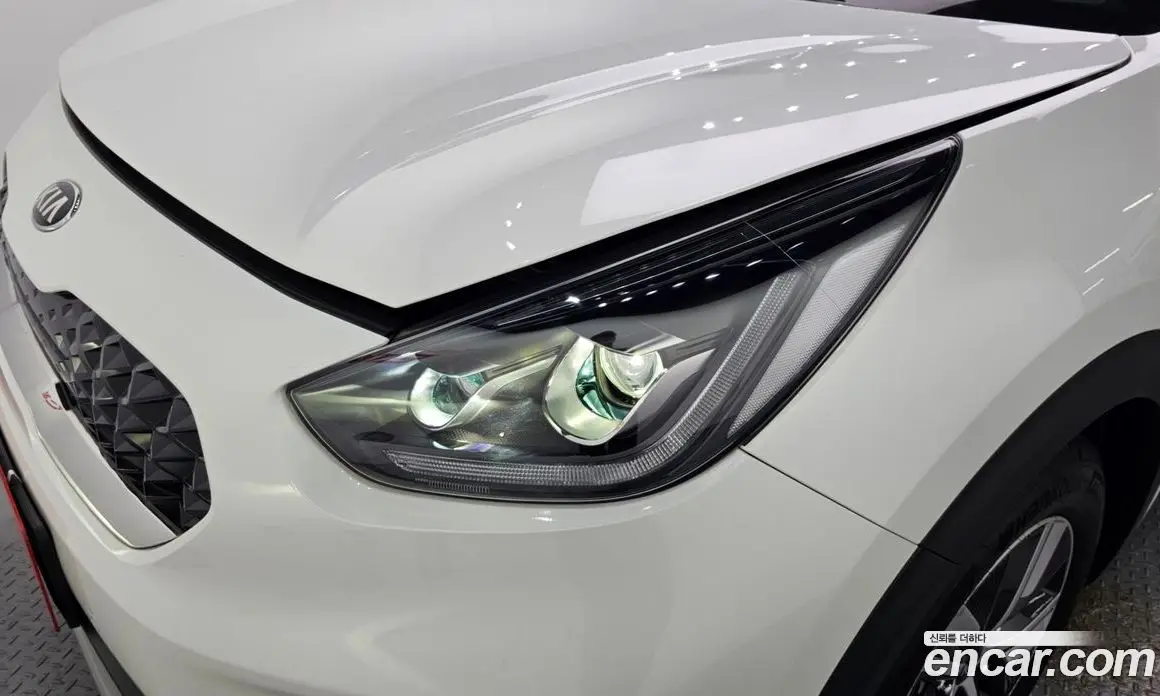 Kia Niro 2021 1.6 автомат (гидро), фото 8