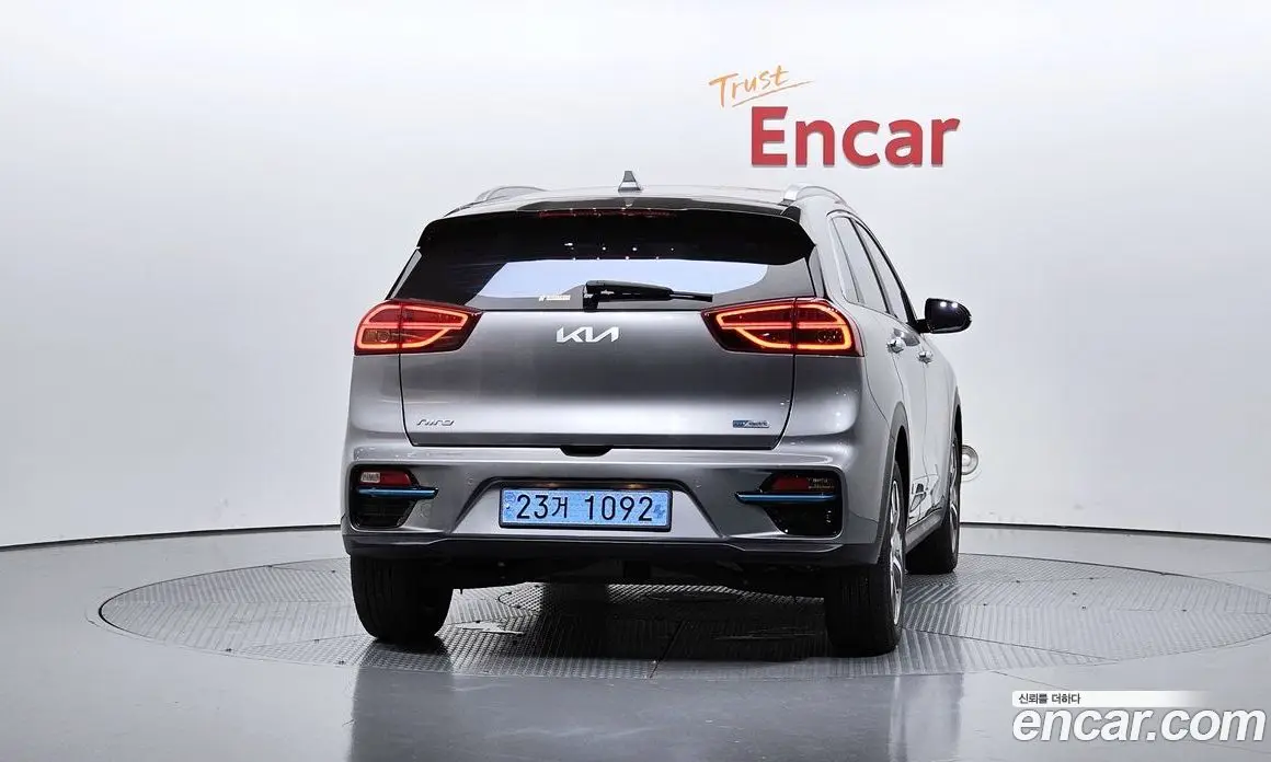 Kia Niro 2021 0.2 автомат (гидро), фото 3