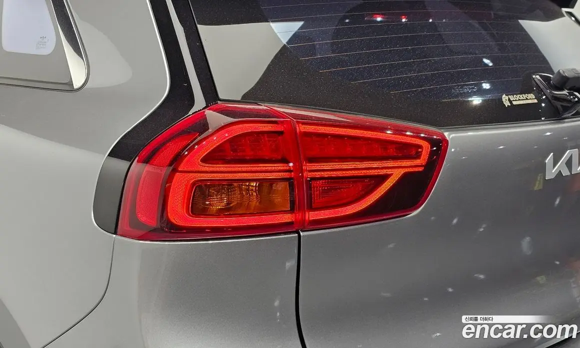 Kia Niro 2021 0.2 автомат (гидро), фото 8