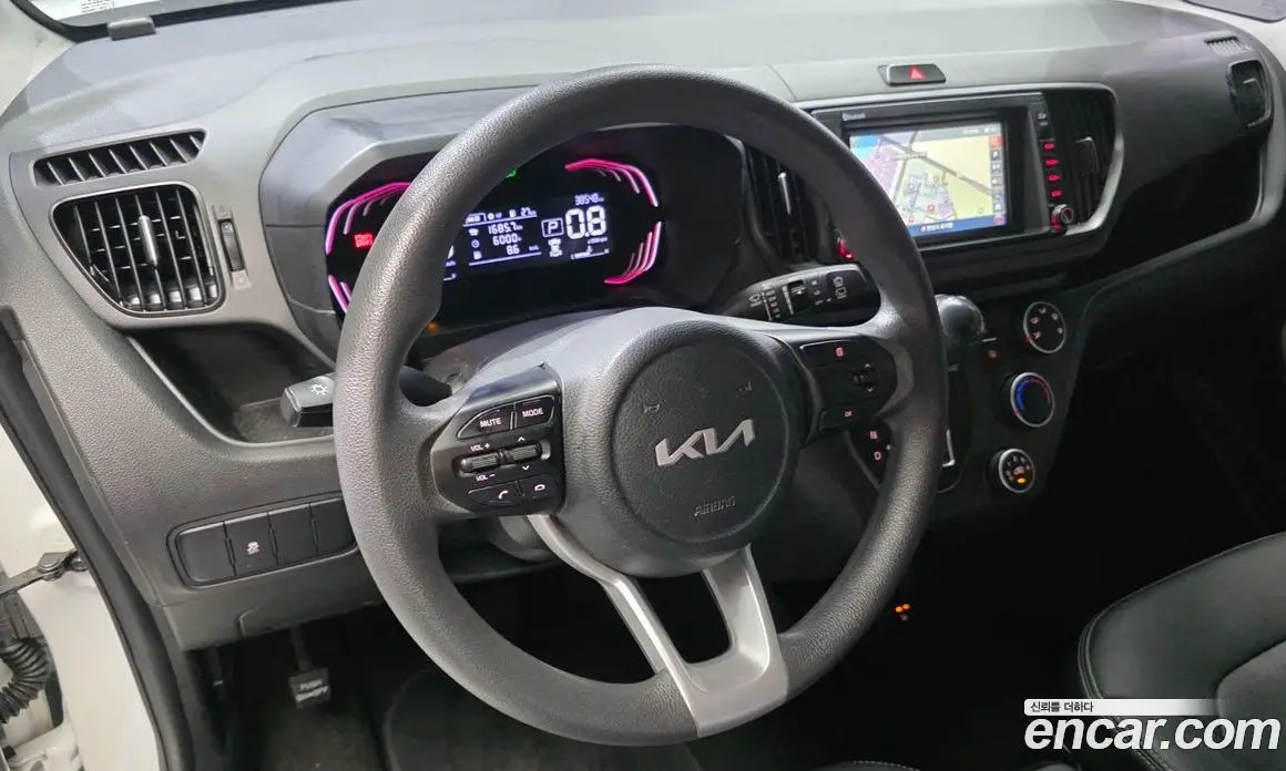 Kia Ray 2023 1.0 автомат (гидро), фото 19