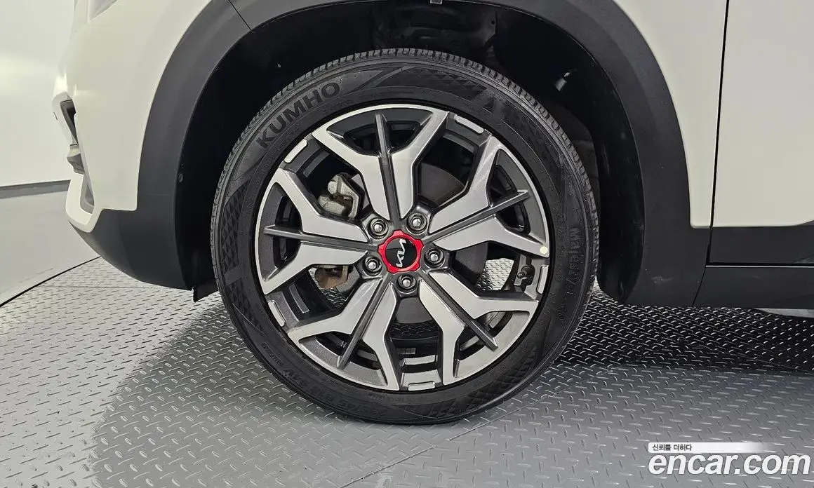 Kia Seltos 2022 1.6 автомат (гидро), фото 5 Kia Seltos 2022 1.6 автомат (гидро), фото 5