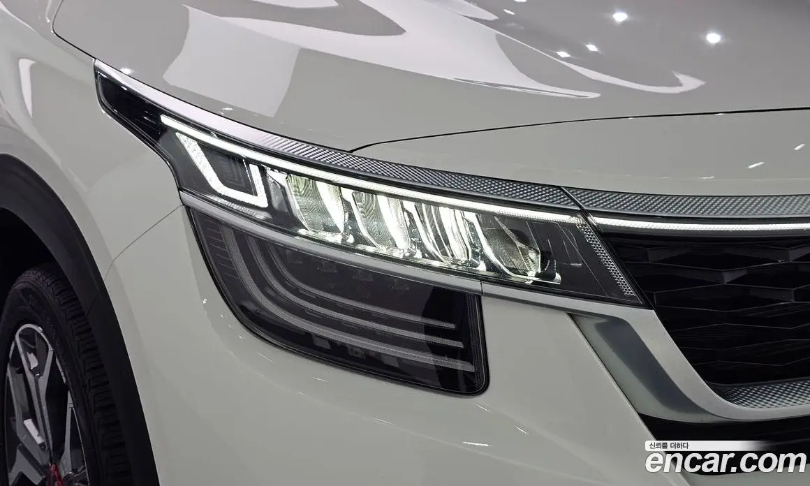 Kia Seltos 2022 1.6 автомат (гидро), фото 8 Kia Seltos 2022 1.6 автомат (гидро), фото 8