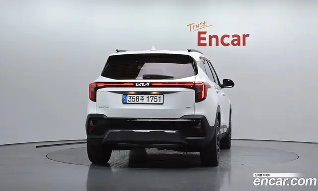 Kia Seltos 2022 2.0 автомат (гидро), миниатюра 4