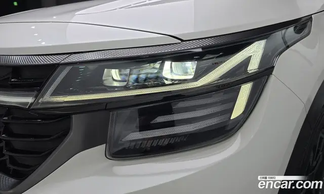 Kia Seltos 2022 2.0 автомат (гидро), миниатюра 8