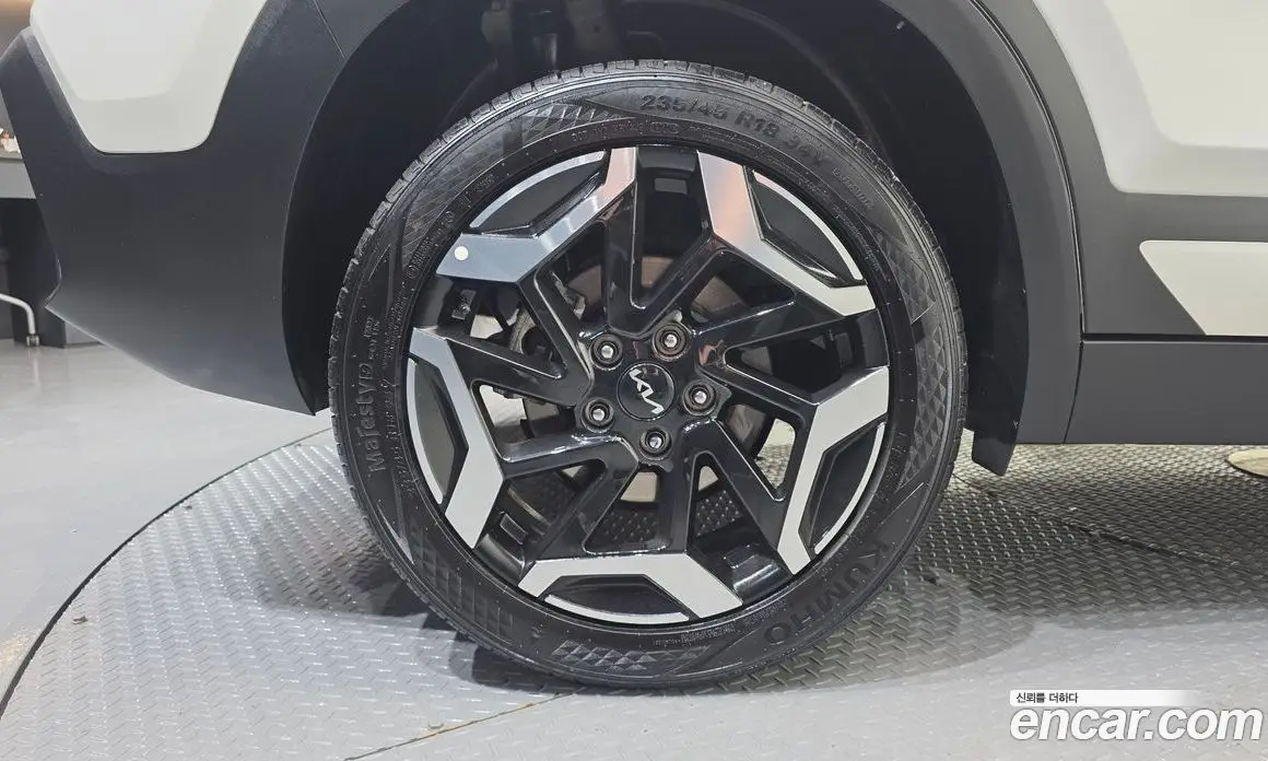 Kia Seltos 2024 1.6 автомат (гидро), фото 5 Kia Seltos 2024 1.6 автомат (гидро), фото 5