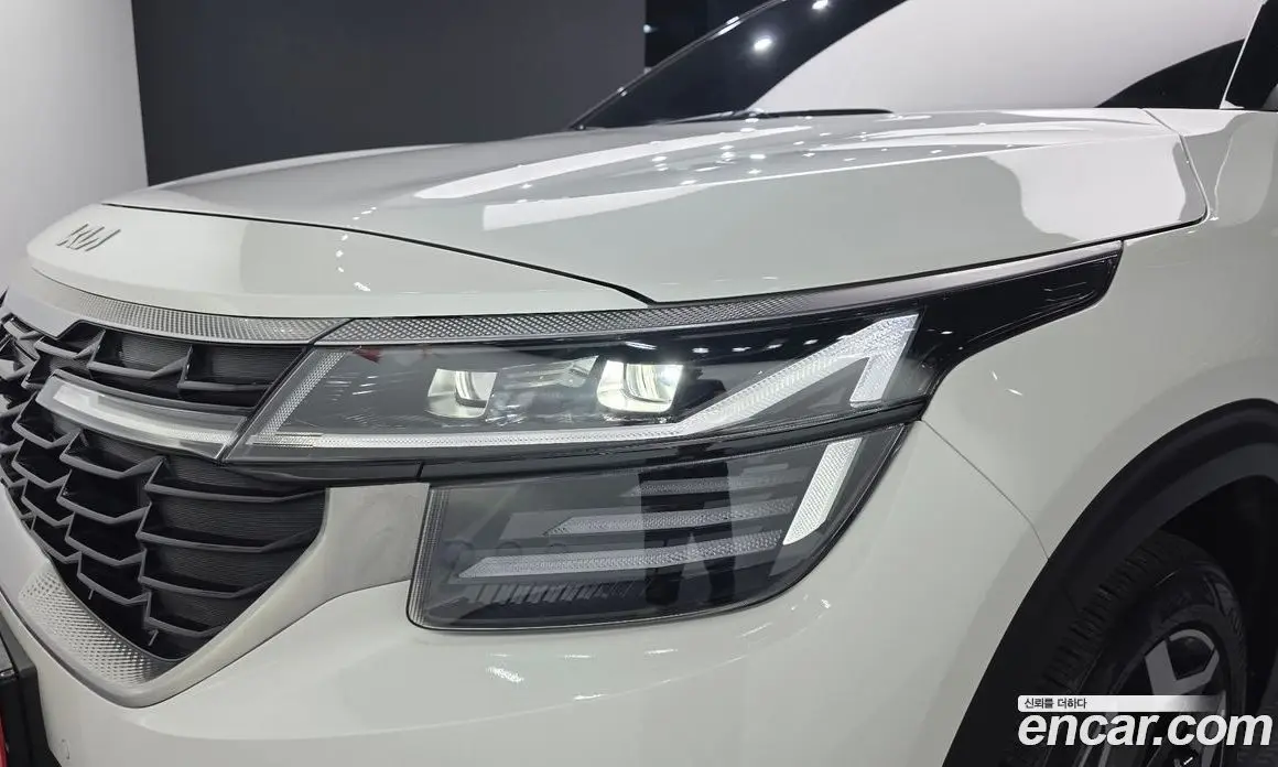 Kia Seltos 2024 1.6 автомат (гидро), фото 8 Kia Seltos 2024 1.6 автомат (гидро), фото 8