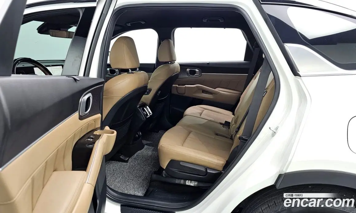 Kia Sorento 2023 2.2 автомат (гидро), фото 17 Kia Sorento 2023 2.2 автомат (гидро), фото 17
