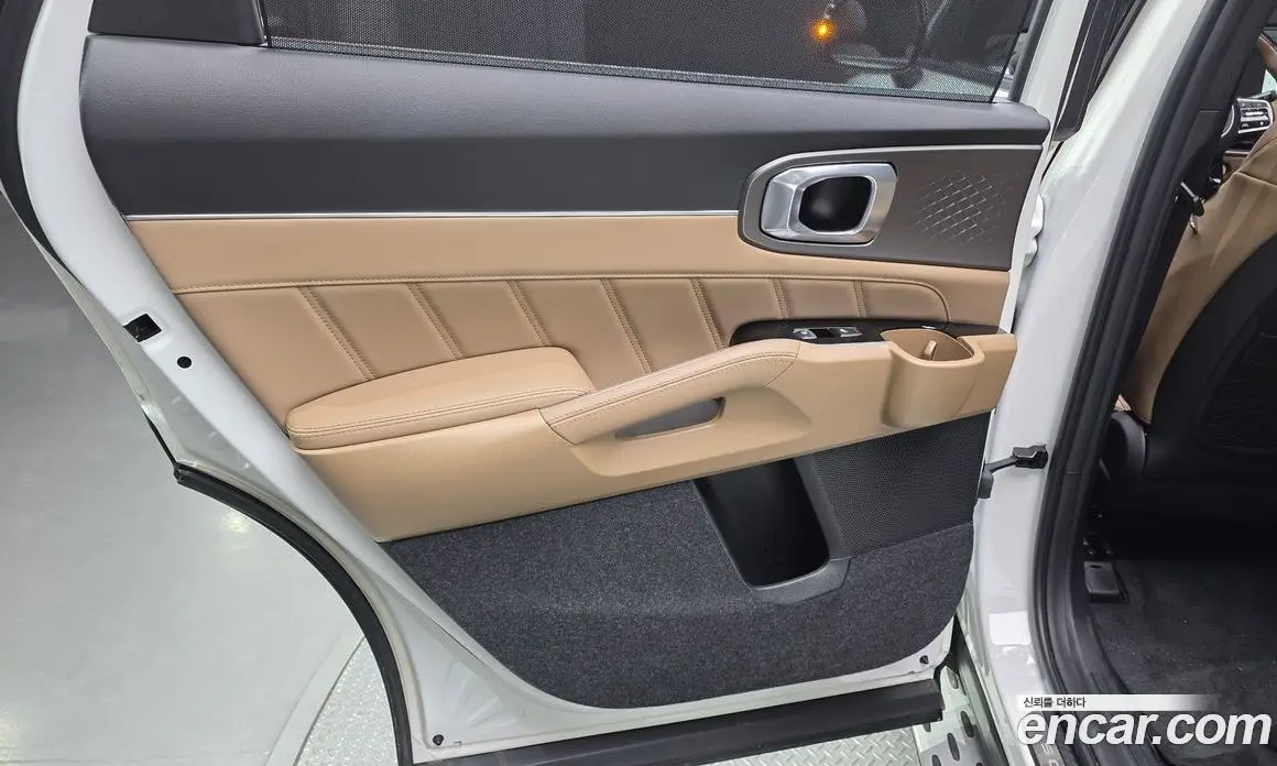 Kia Sorento 2024 1.6 автомат (гидро), фото 14 Kia Sorento 2024 1.6 автомат (гидро), фото 14