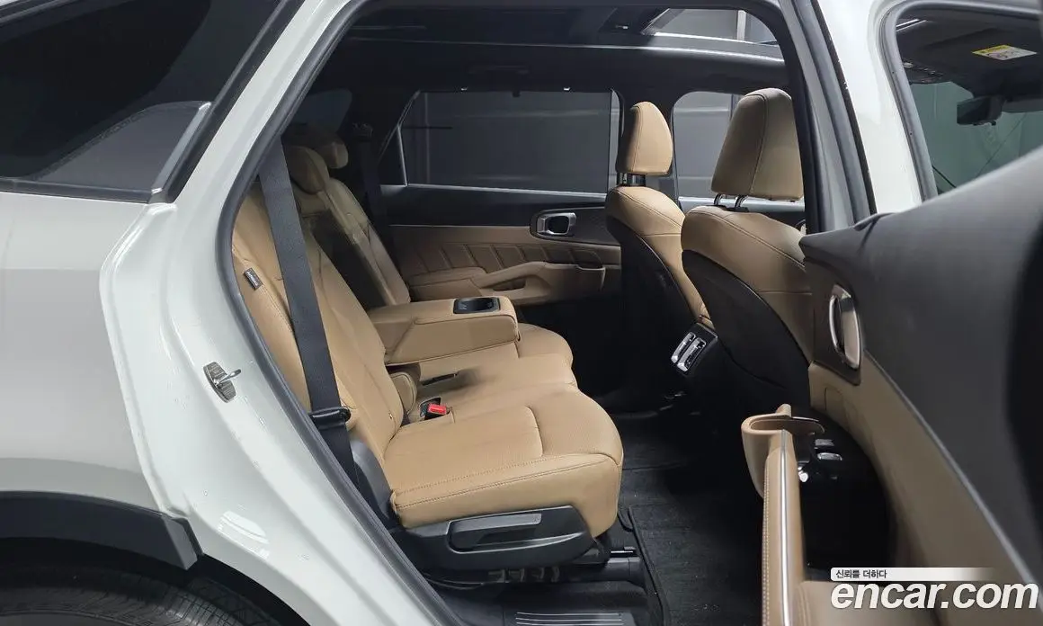 Kia Sorento 2024 1.6 автомат (гидро), фото 17 Kia Sorento 2024 1.6 автомат (гидро), фото 17