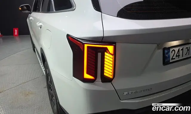 Kia Sorento 2024 1.6 автомат (гидро), миниатюра 8 Kia Sorento 2024 1.6 автомат (гидро), миниатюра 8