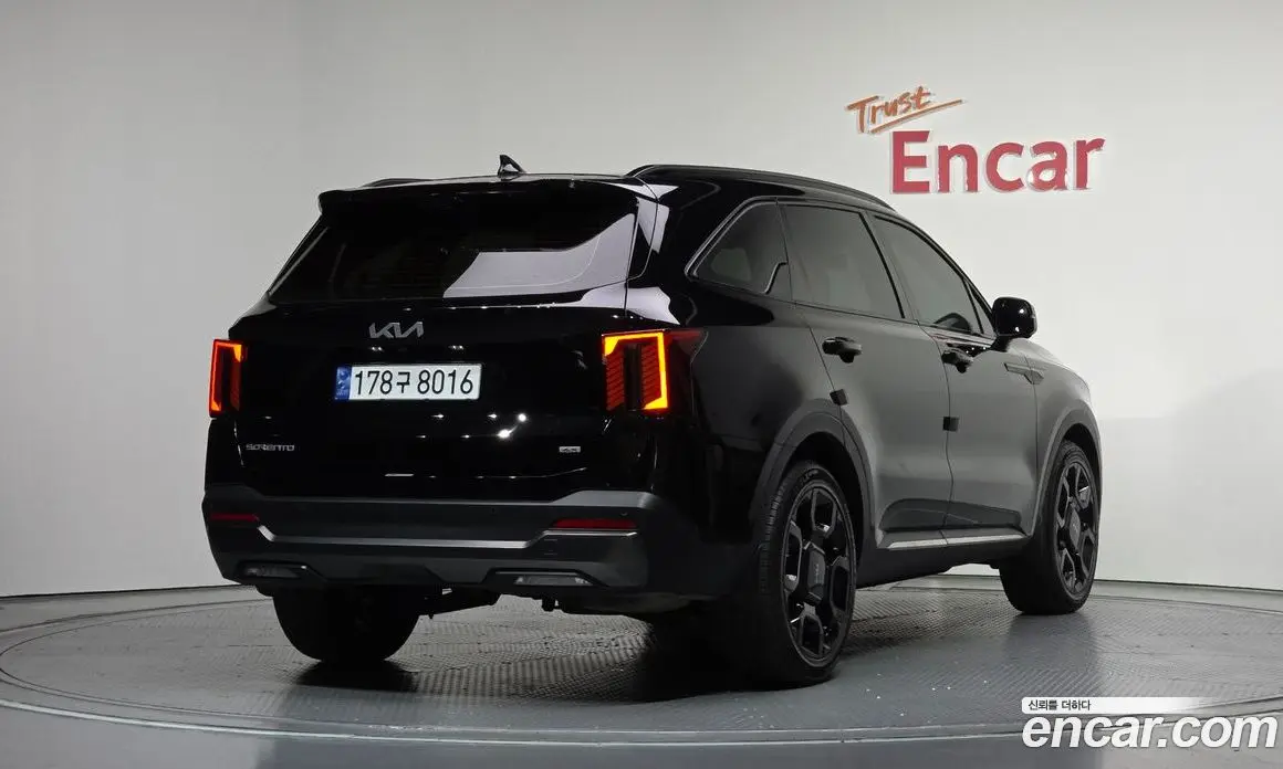 Kia Sorento 2024 2.5 автомат (гидро), фото 1 Kia Sorento 2024 2.5 автомат (гидро), фото 1