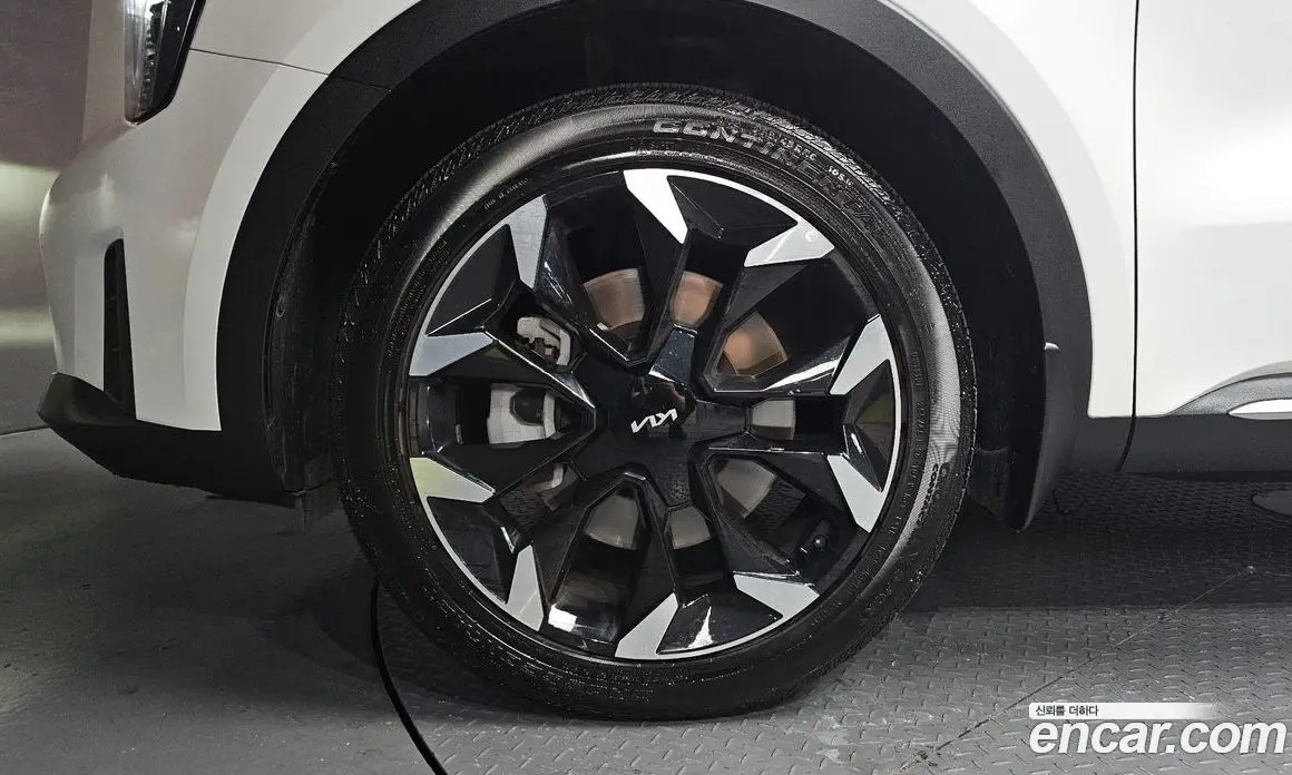 Kia Sorento 2025 2.5 автомат (гидро), фото 4 Kia Sorento 2025 2.5 автомат (гидро), фото 4