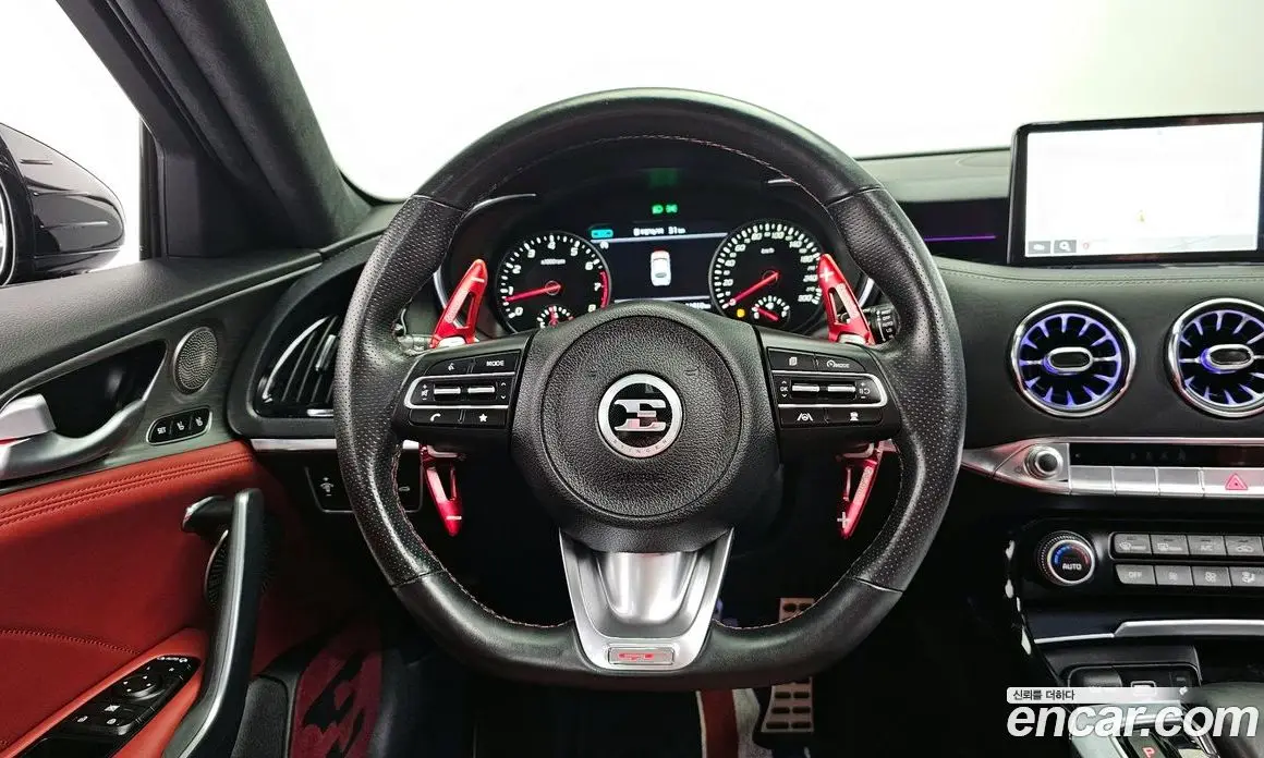 Kia Stinger 2021 3.3 автомат (гидро), фото 18