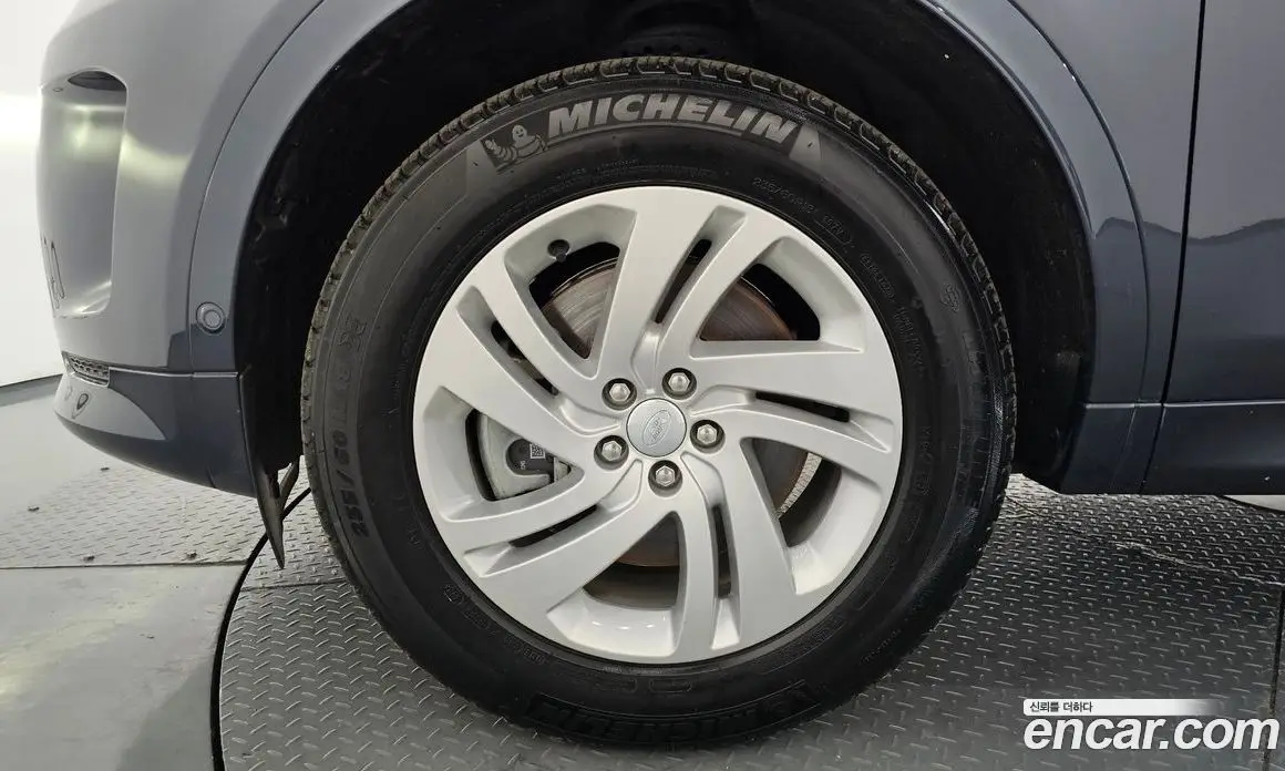 Land Rover Discovery Sport 2025 2.0 автомат (гидро), фото 4