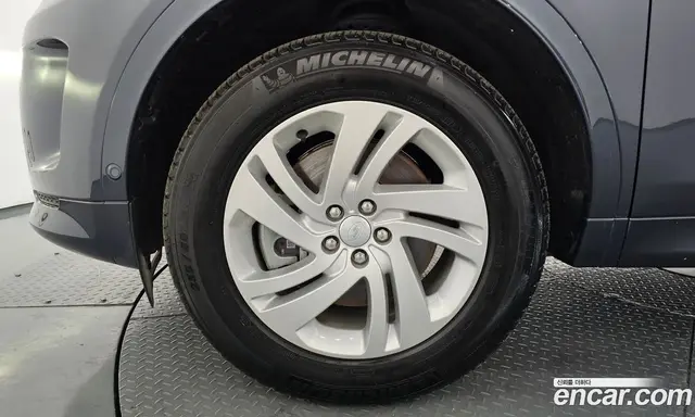 Land Rover Discovery Sport 2025 2.0 автомат (гидро), миниатюра 4