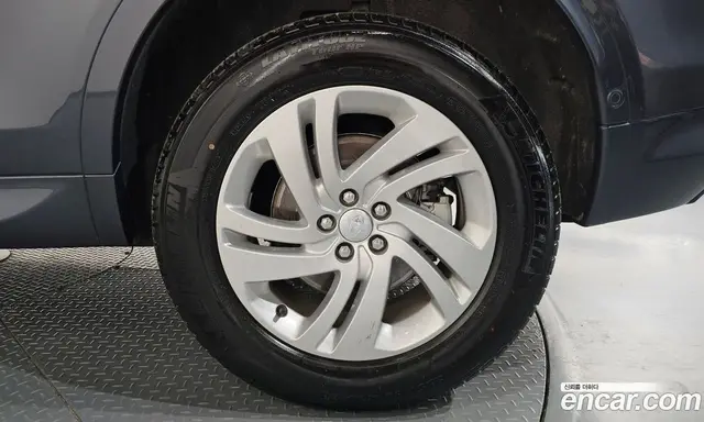 Land Rover Discovery Sport 2025 2.0 автомат (гидро), миниатюра 6