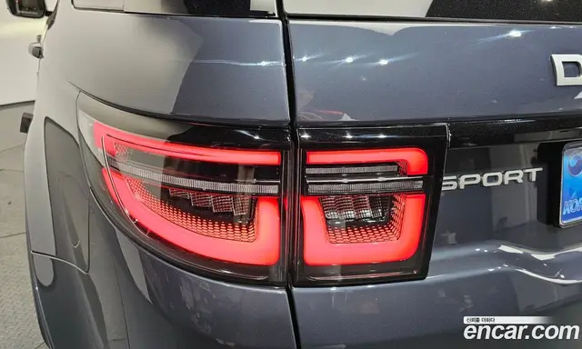 Land Rover Discovery Sport 2025 2.0 автомат (гидро), миниатюра 8