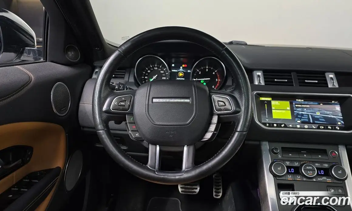Land Rover Range Rover Evoque 2018 2.0 автомат (гидро), фото 17