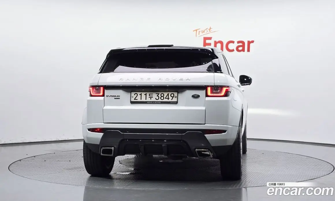 Land Rover Range Rover Evoque 2018 2.0 автомат (гидро), фото 3