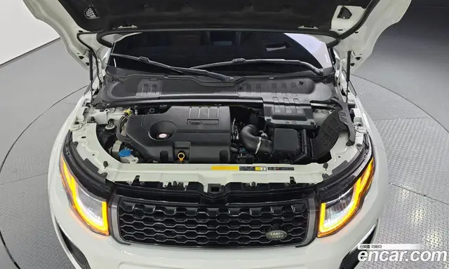 Land Rover Range Rover Evoque 2018 2.0 автомат (гидро), миниатюра 5