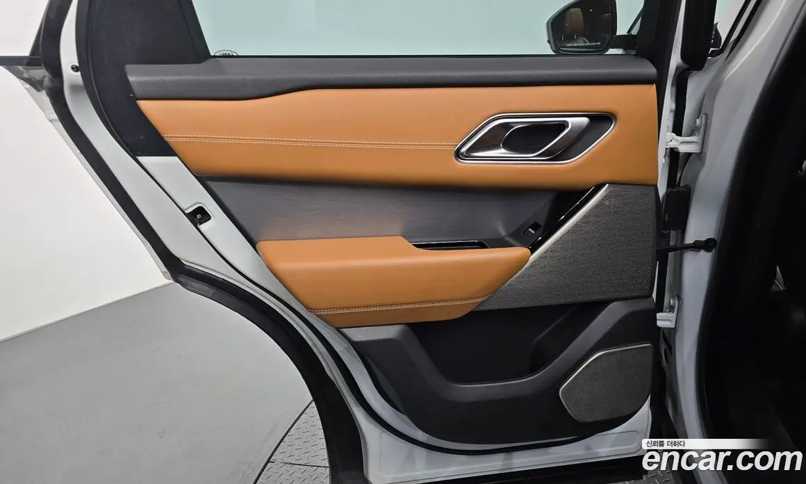 Land Rover Range Rover Velar 2018 3.0 автомат (гидро), фото 14