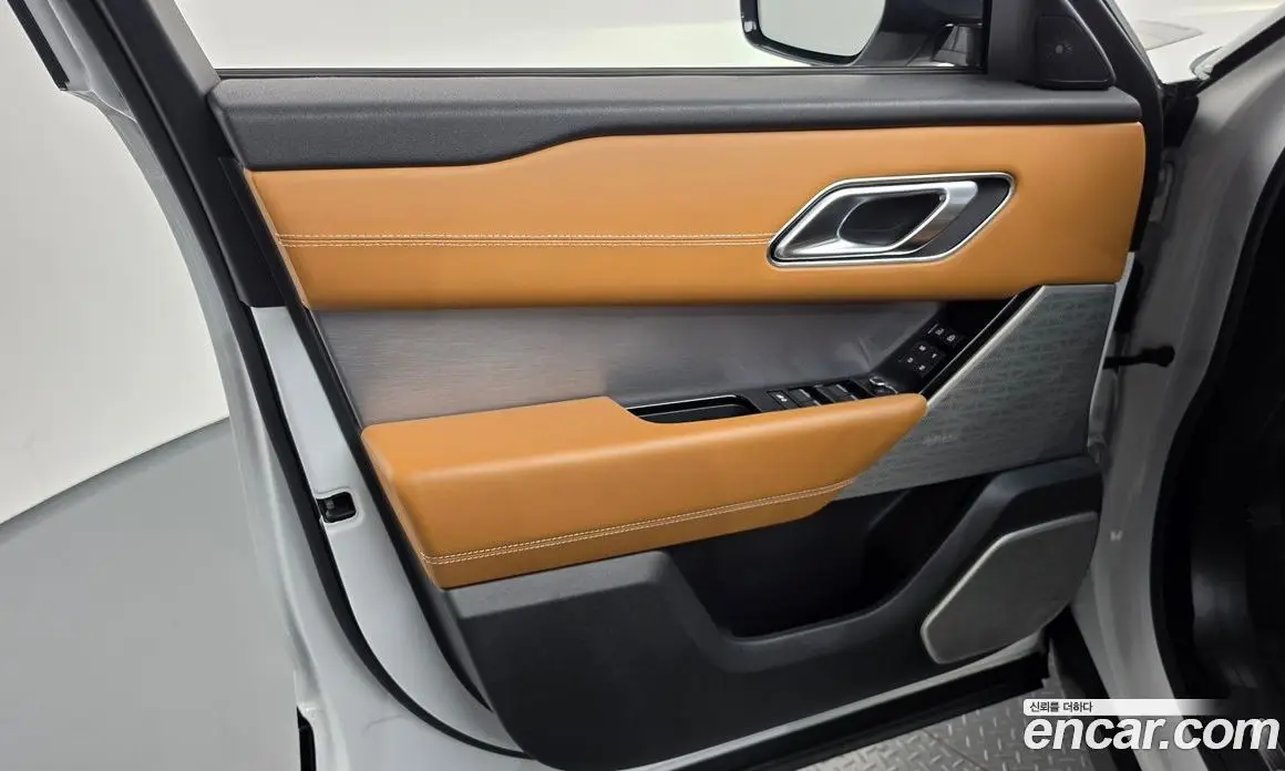 Land Rover Range Rover Velar 2021 3.0 автомат (гидро), фото 14 Land Rover Range Rover Velar 2021 3.0 автомат (гидро), фото 14