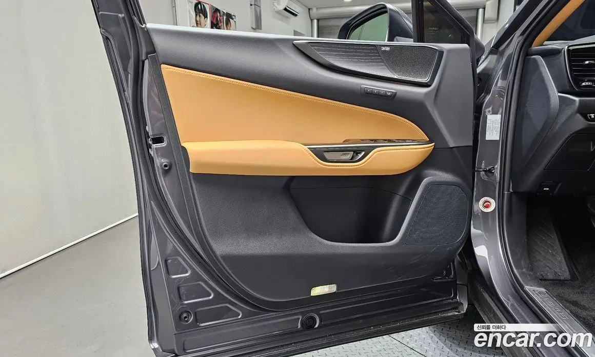 Lexus NX 2025 2.5 автомат (гидро), фото 14