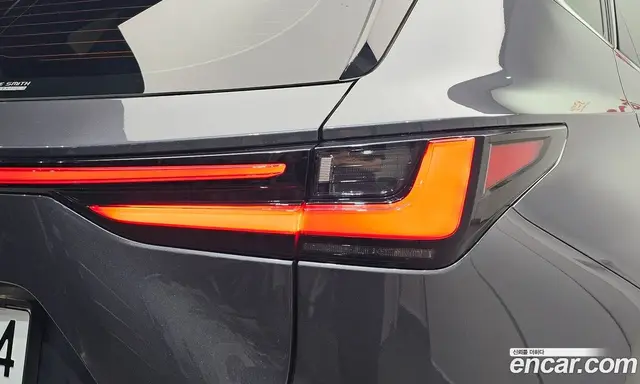 Lexus NX 2025 2.5 автомат (гидро), миниатюра 9