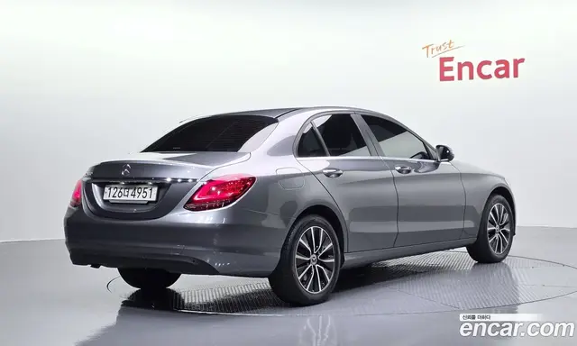 Mercedes-Benz C-Class 2019 2.0 автомат (гидро), миниатюра 2