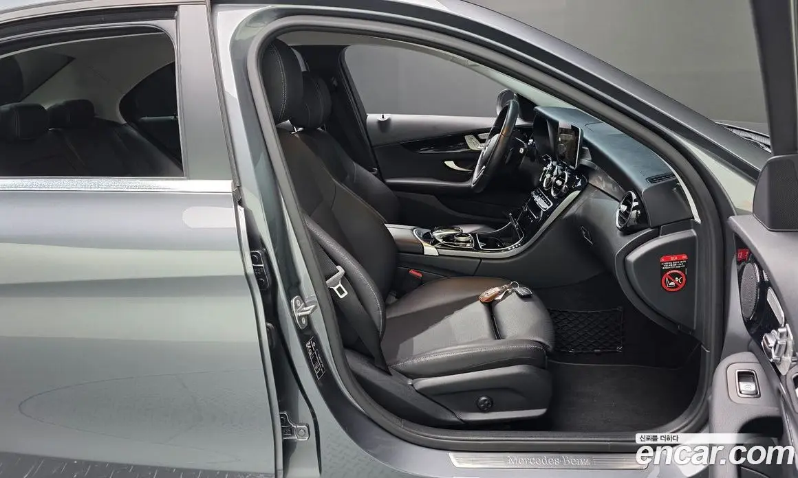 Mercedes-Benz C-Class 2019 2.0 автомат (гидро), фото 16