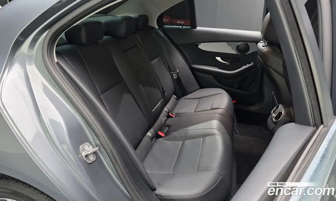 Mercedes-Benz C-Class 2019 2.0 автомат (гидро), фото 17