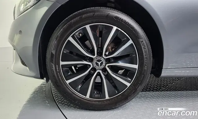 Mercedes-Benz C-Class 2019 2.0 автомат (гидро), миниатюра 5