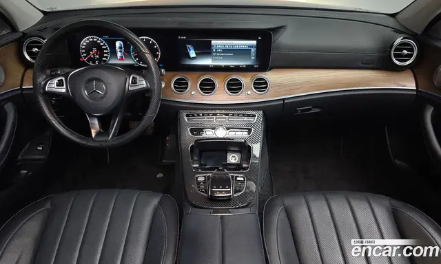 Mercedes-Benz E-Class 2018 2.0 автомат (гидро), миниатюра 9