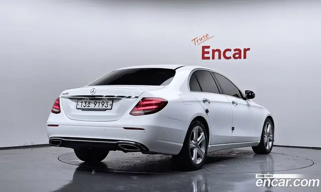 Mercedes-Benz E-Class 2018 2.0 автомат (гидро), миниатюра 2 Mercedes-Benz E-Class 2018 2.0 автомат (гидро), миниатюра 2