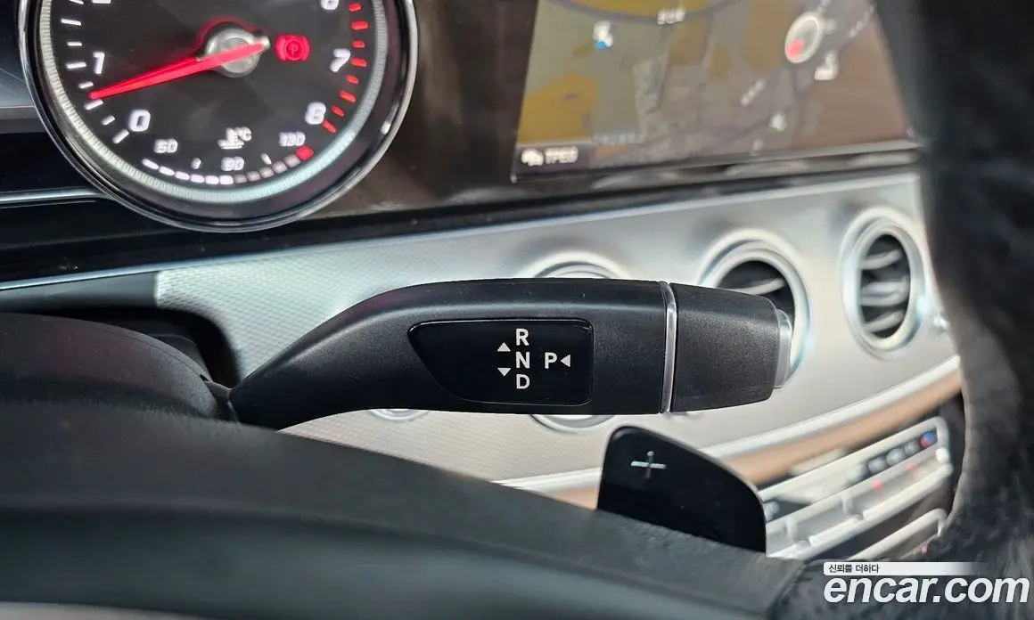 Mercedes-Benz E-Class 2018 2.0 автомат (гидро), фото 11 Mercedes-Benz E-Class 2018 2.0 автомат (гидро), фото 11