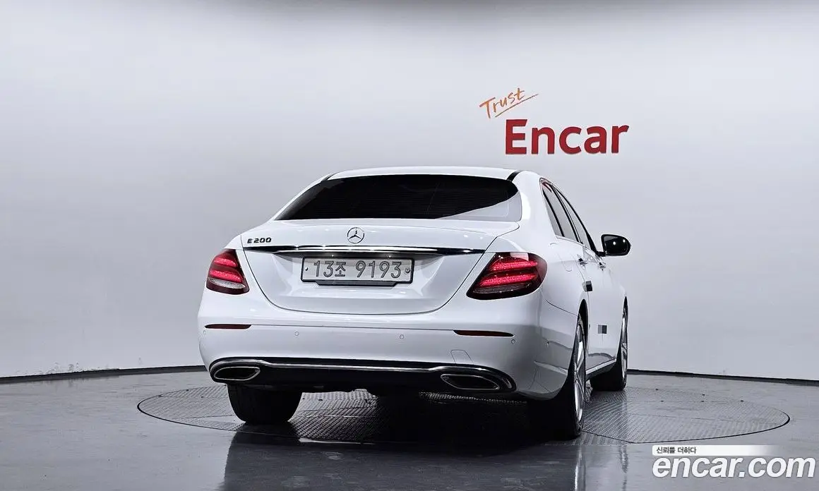 Mercedes-Benz E-Class 2018 2.0 автомат (гидро), фото 4 Mercedes-Benz E-Class 2018 2.0 автомат (гидро), фото 4