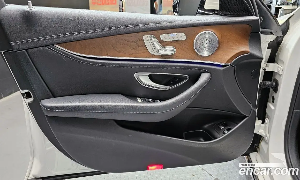 Mercedes-Benz E-Class 2019 2.0 автомат (гидро), фото 14