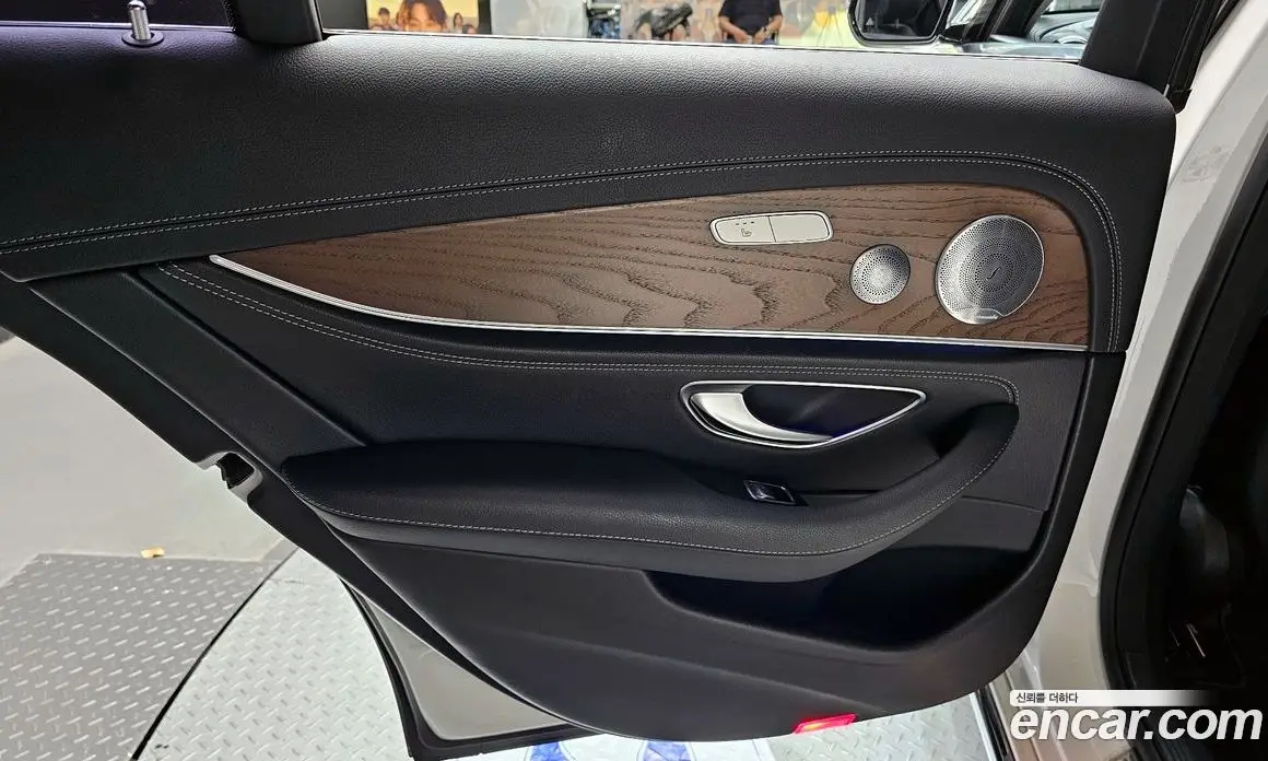Mercedes-Benz E-Class 2019 2.0 автомат (гидро), фото 15