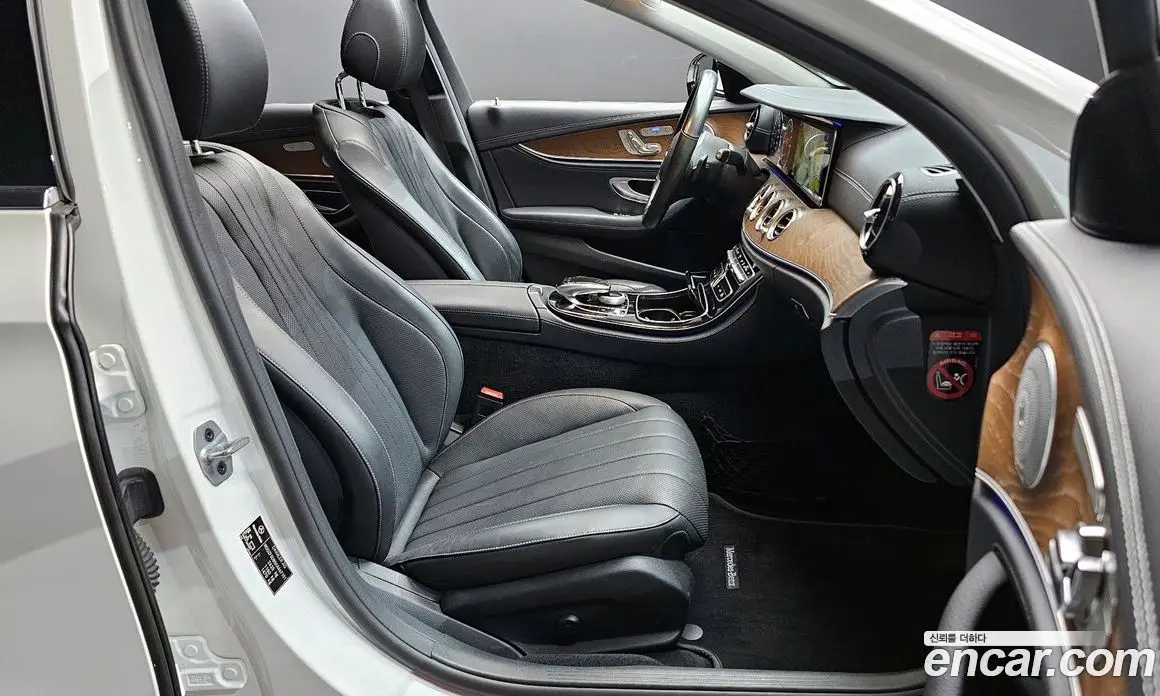 Mercedes-Benz E-Class 2019 2.0 автомат (гидро), фото 17