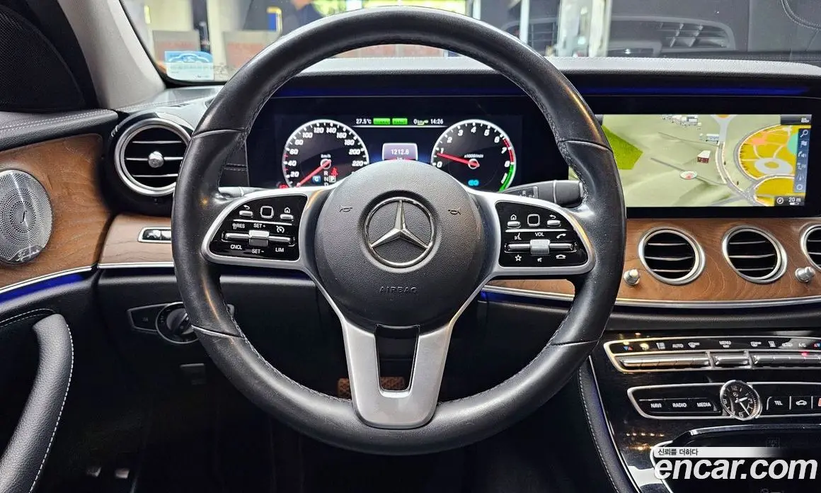 Mercedes-Benz E-Class 2019 2.0 автомат (гидро), фото 19