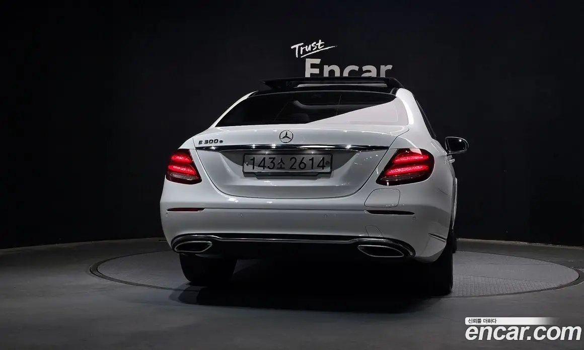 Mercedes-Benz E-Class 2019 2.0 автомат (гидро), фото 4