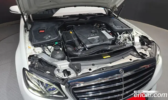 Mercedes-Benz E-Class 2019 2.0 автомат (гидро), миниатюра 6