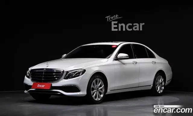 Mercedes-Benz E-Class, 2019, 76 996 км