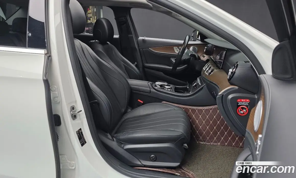 Mercedes-Benz E-Class 2019 2.0 автомат (гидро), фото 17 Mercedes-Benz E-Class 2019 2.0 автомат (гидро), фото 17