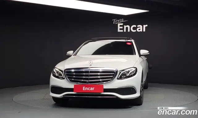Mercedes-Benz E-Class 2019 2.0 автомат (гидро), миниатюра 3 Mercedes-Benz E-Class 2019 2.0 автомат (гидро), миниатюра 3