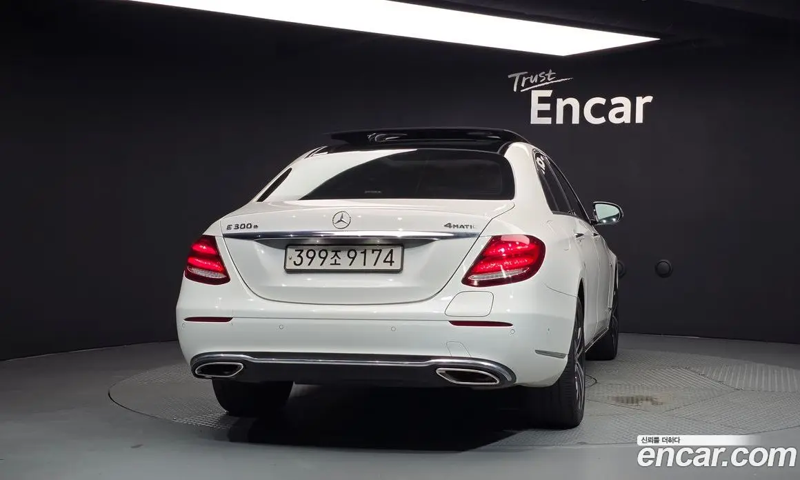 Mercedes-Benz E-Class 2019 2.0 автомат (гидро), фото 4 Mercedes-Benz E-Class 2019 2.0 автомат (гидро), фото 4